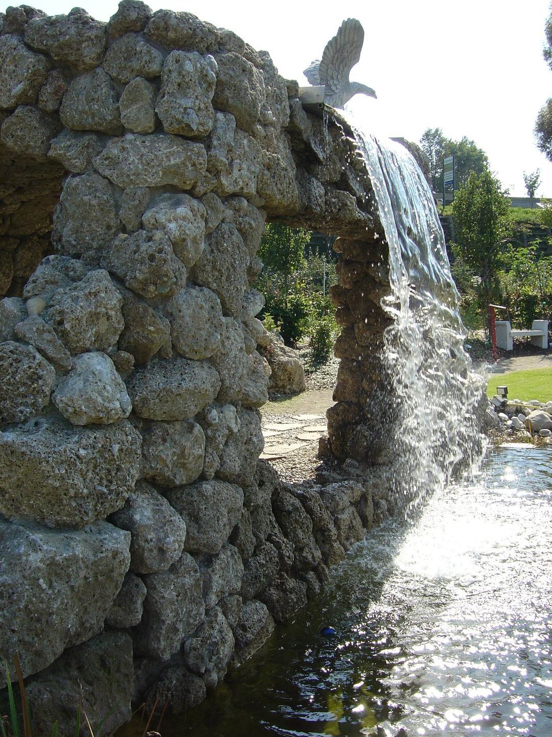 Wasserfälle - Biotope - Teiche - Gartengestaltung - Naturstein in allen